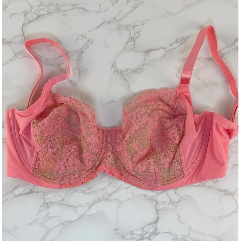 Skarlett Blue Soft Lace Underwire Bra in Coral size 32G NWOT
